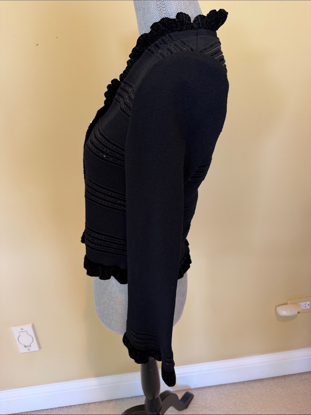 St. John Jacket - Picture 3 of 8